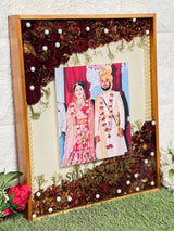 Wedding Garland and Photo Preservation Resin Frame (15 by 18 inches)