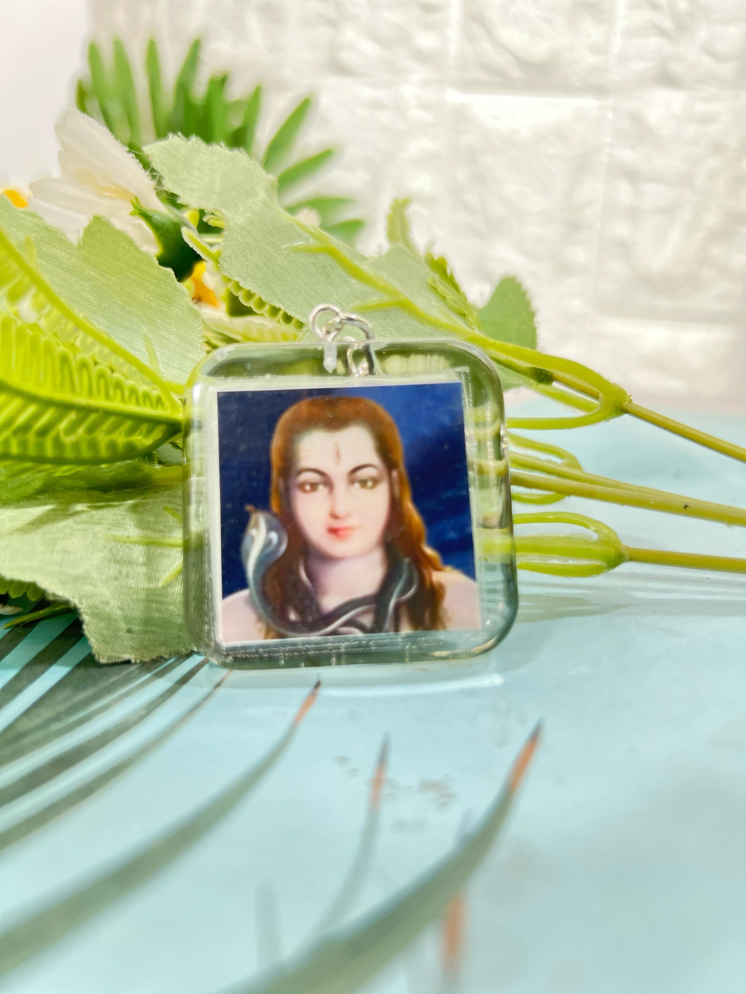Resin photo Key chain and Bagcham with Mahakal Photo both side photo keychain