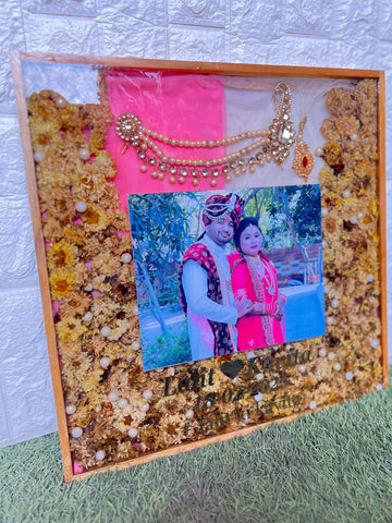 Resin 18 by 18 inch With Couple Photo & Name Date with Kalangi kantha Varmala Preservation