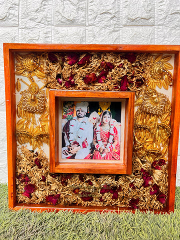 Resin 12inch Doule frame with Couple photo & Keleera & Flowers with Name Date Varmala Preservation