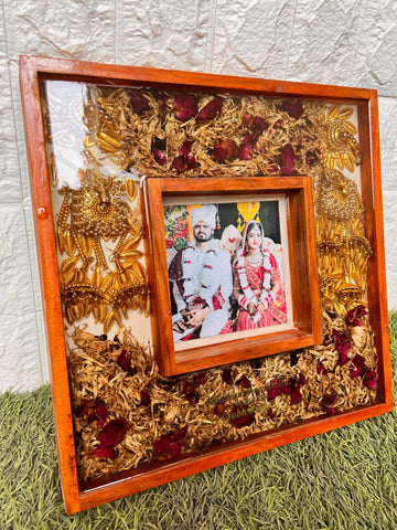 Resin 12inch Doule frame with Couple photo & Keleera & Flowers with Name Date Varmala Preservation
