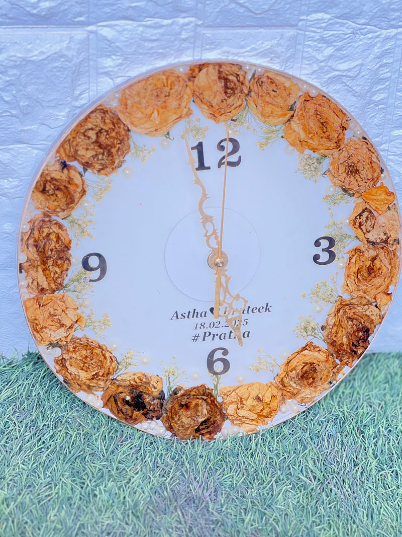 Resin 12inch round clock (4 roman number & name date) Varmala Preservation