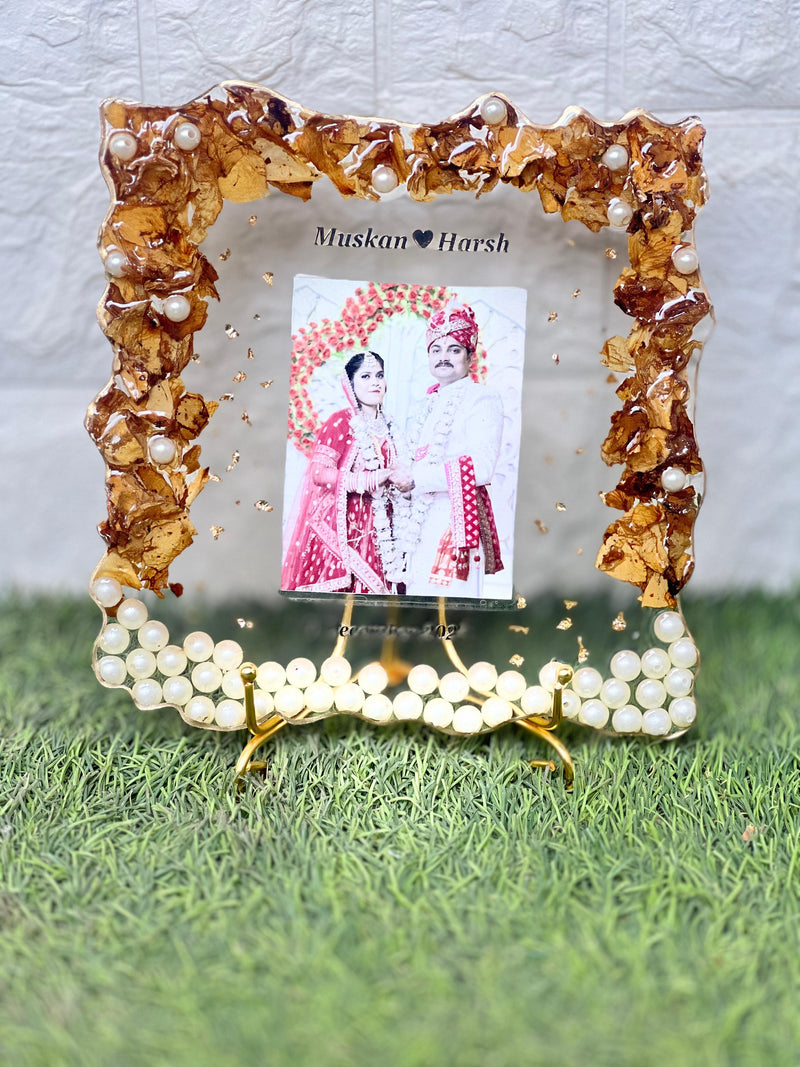 Resin 8inch square with couple photo & flowers petals with metal stand Varmala Preservation