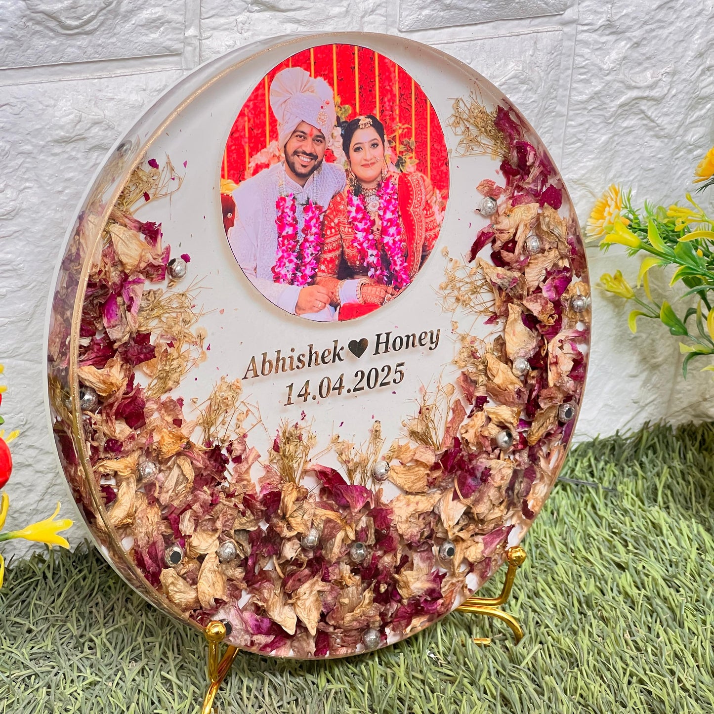 Resin 8inch round with Flowers petals & Couple Name & date with Photo Metal stand Varmala Preservation