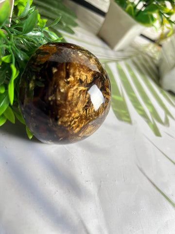 Resin Paper weight with Lotus Flowers & Red rose Petals Flowers Preservation