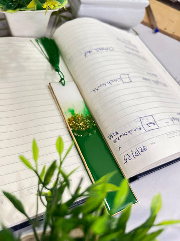 Reesin Bookmark with Green & White Combination Stylish Bookmark