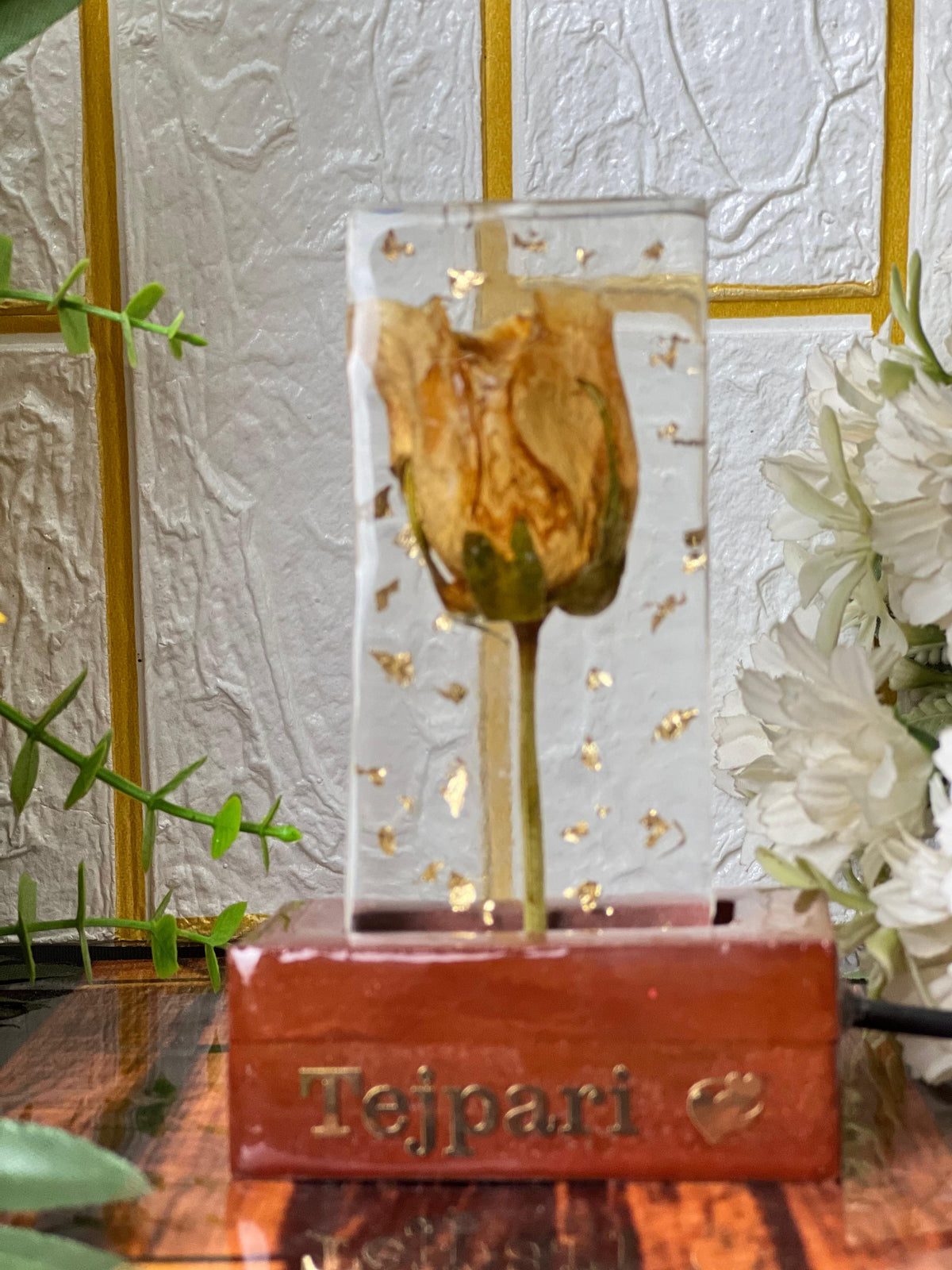 Resin Single Rose with LED Lamp Couple Name Single Flowers Preservation