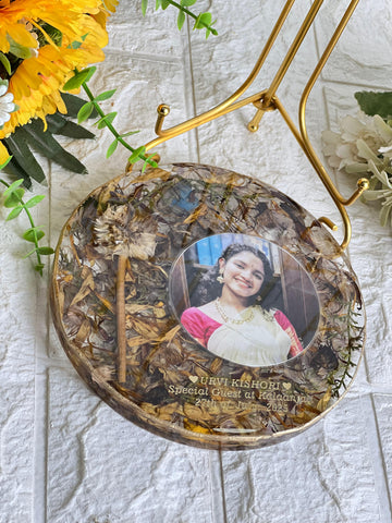 Resin 6inch round with Photo & Name , Date with Metal Stand Flower Preservation