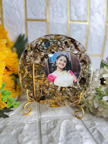 Resin 6inch round with Photo & Name , Date with Metal Stand Flower Preservation