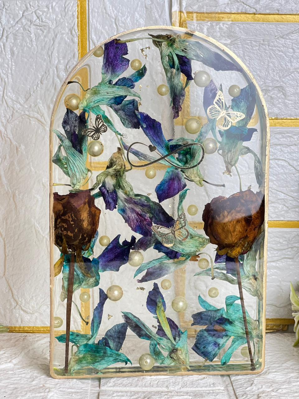 Resin Arch Shape Block with infinity sign & Butterfly's Sign With Flowers / Resin completely Pendent set with Real Roses Petals Flowers Preservation
