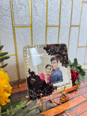 Resin 6inch squre with Flowers & Photo with Name Date Flowers Preservation