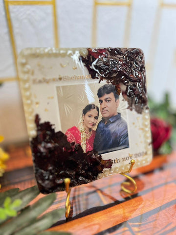 Resin 6inch squre with Flowers & Photo with Name Date Flowers Preservation