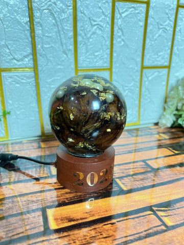 Resin Round LED Lamp with Real Red Roses with Pearls & Date Flowers Preservaton