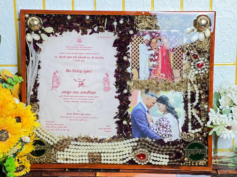 Resin 15by18inch Beautiful Wooden frame with Varmala Flowers & Couple photo, Kantha, Keleers with Kalangi, Weeding-Card, With Bride Broch Varmala Preservation