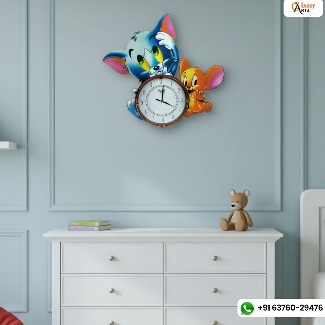 Wooden Tom and Jerry Analog Wall Clock
