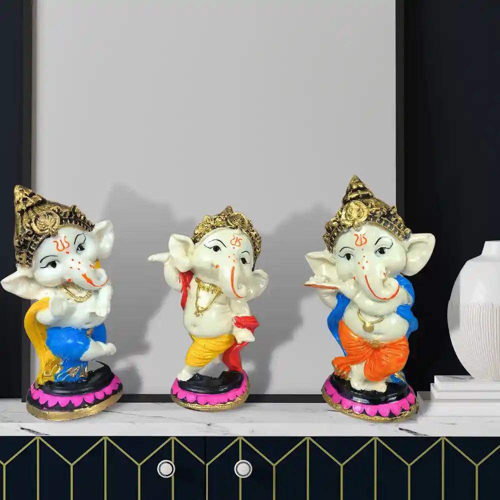 Blessing Lord Ganesha Idol Showpiece for Pooja, Car Dashboard, Living Room, Bed Room, Office Desk and Home Decor