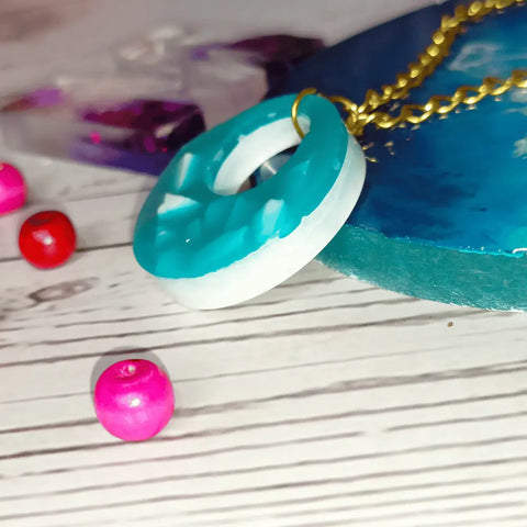 buy Resin Pendant Jewellery With Blue Stone Round online