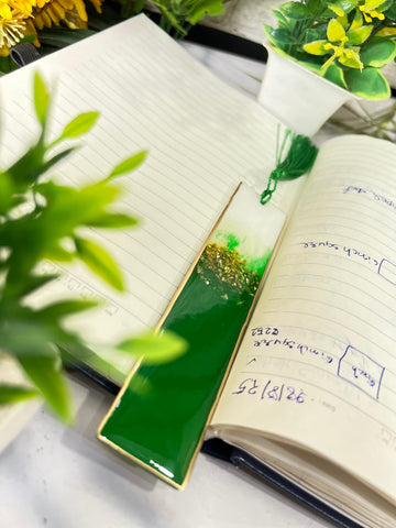 Reesin Bookmark with Green & White Combination Stylish Bookmark