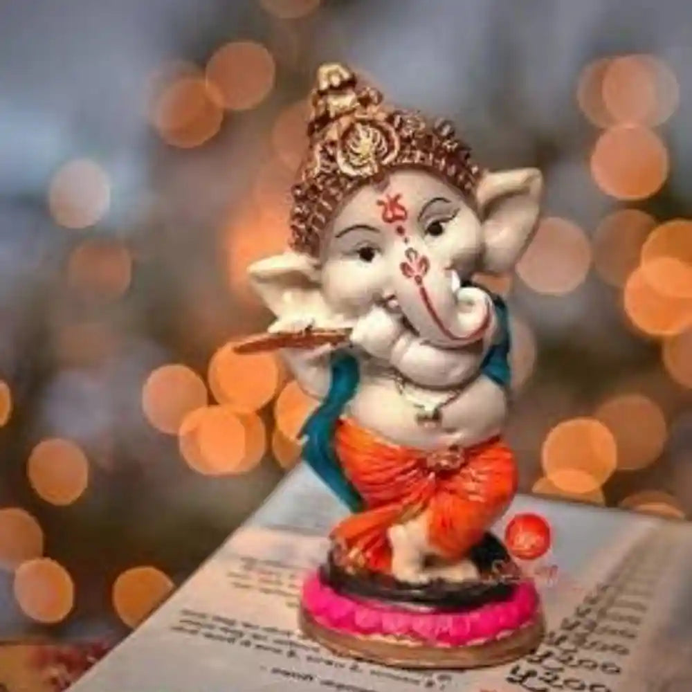 Flute Little Ganesha Statue for table docor