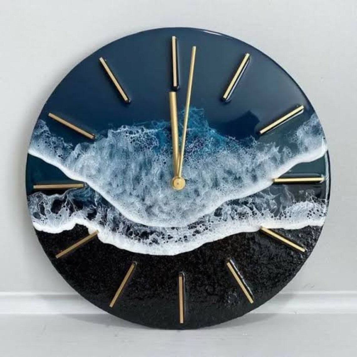 Handmade Luxurious Black Ocean With Waves Resin Wall Clock