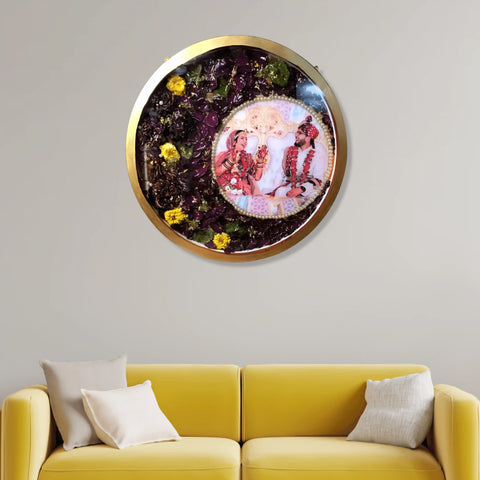 handmade-resin-flower-preservation-photo-frame-round-varmala-preservation