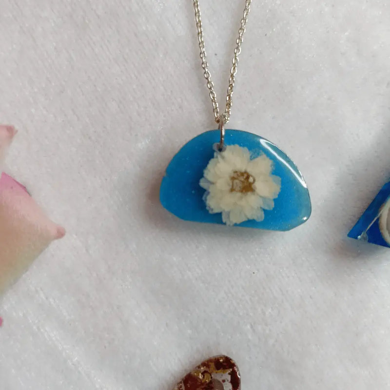 handmade Resin Preserved Flower Jewellery