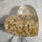 Premium Garland Flower Preserved Heart-shaped Resin Lamp (7 Inch)