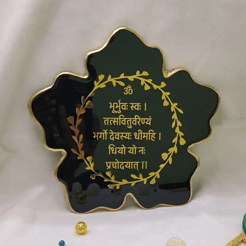 Resin Gayatri Mantra Frame Flower Shaped For Office