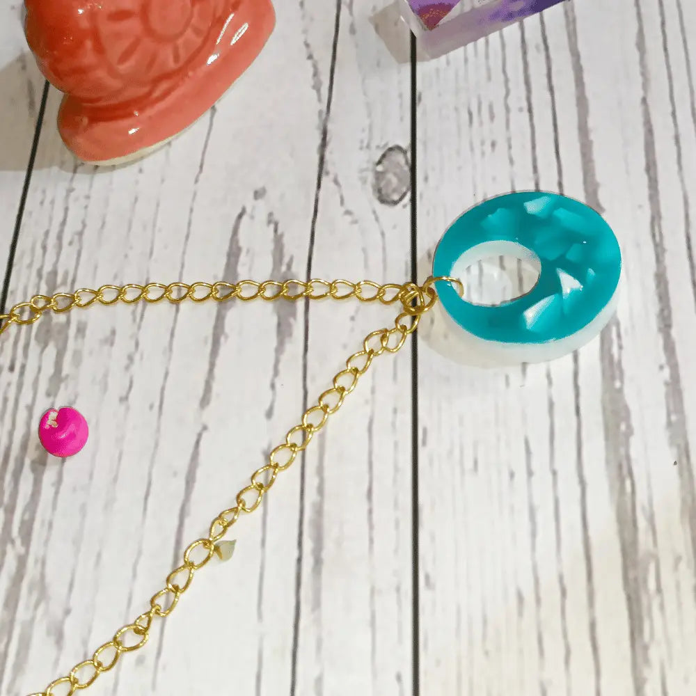 Resin Pendant Jewellery With Blue Stone Round online
