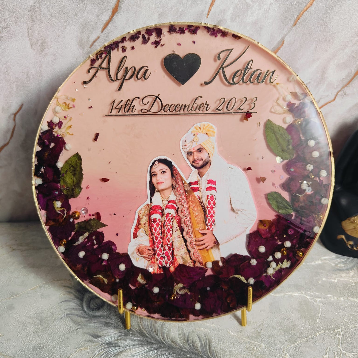 10 inch round varmala preservation table frame with pink base, stand