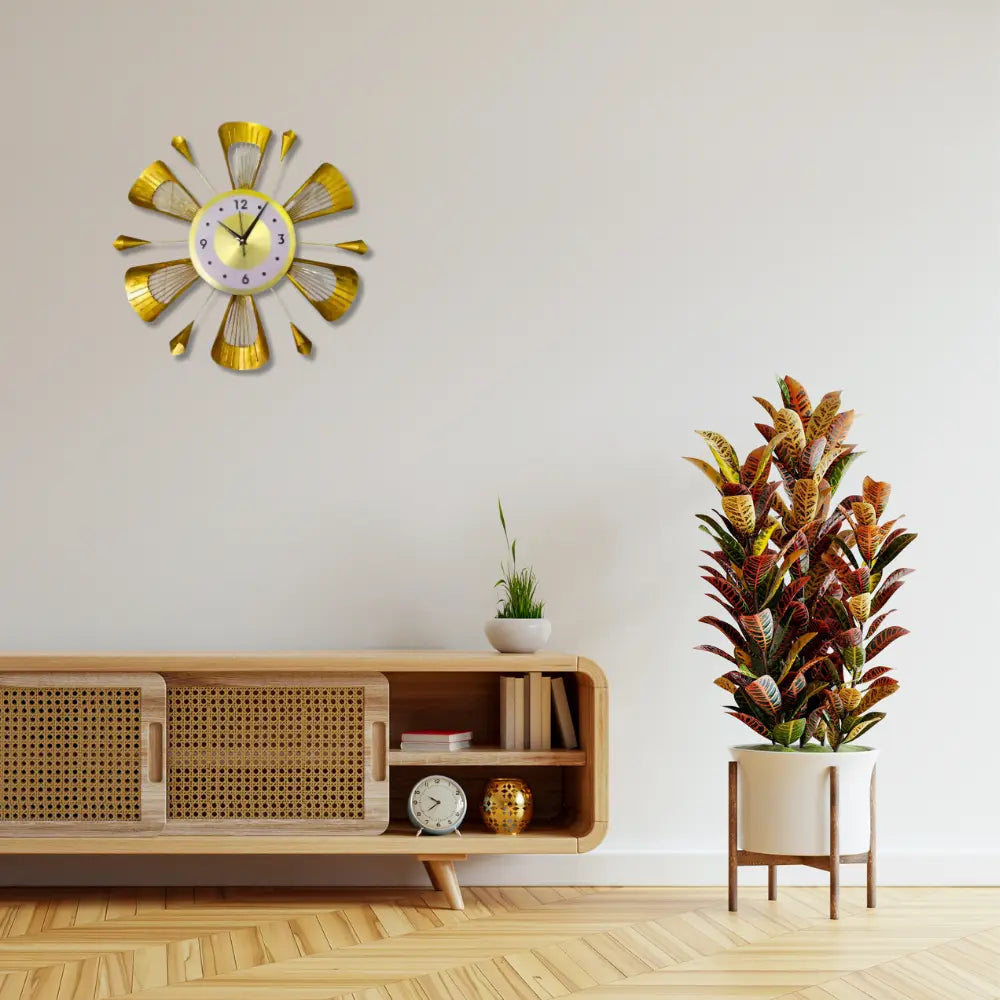 Stunning Golden Metal Flower Style Wall Clock